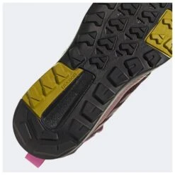 Chaussures De Randonnée Adidas Terrex Trailmaker Mid Crdy W Shamar Wonoxi Cblack -Randonnée Et Camping 633cca1eda204a76f4826c0b2dae334069efdca6 H23ADIDCHA2247433 10