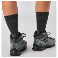 Chaussures De Randonnée Salomon X Ultra Pioneer Mid Gtx W Ebony Stormy Weather Wine Tasting -Randonnée Et Camping e577459bf344770202da3cee72393aae3bc3943c E23SALOCHA3362743 902